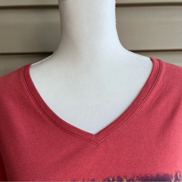 •Catherines• NWT Fall Graphic V-Neck Top - Size 0X - Picture 4 of 10